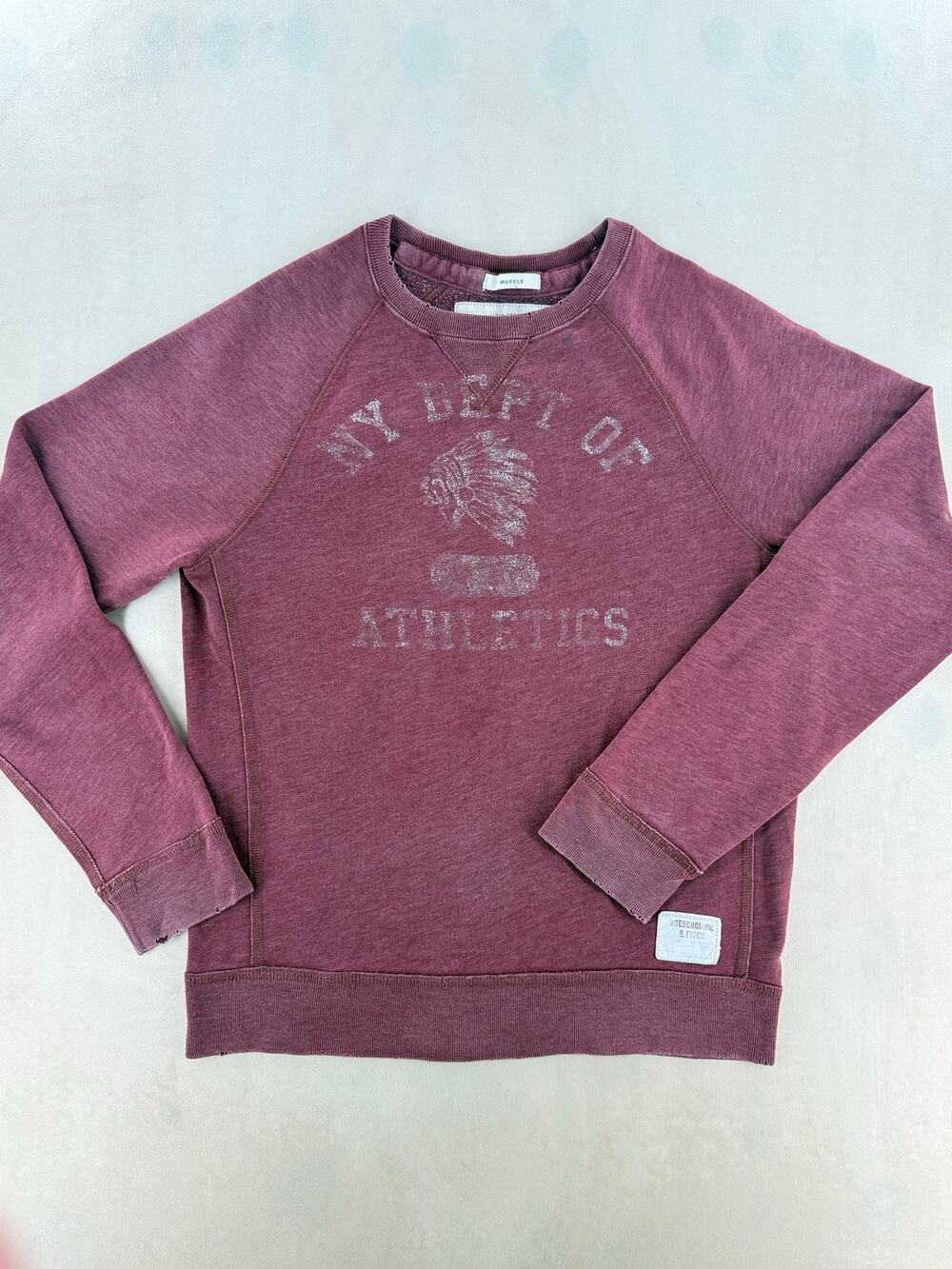 Abercrombie & Fitch Men’s Burgundy Distressed Graphic Sweatshirt Size M Y2K